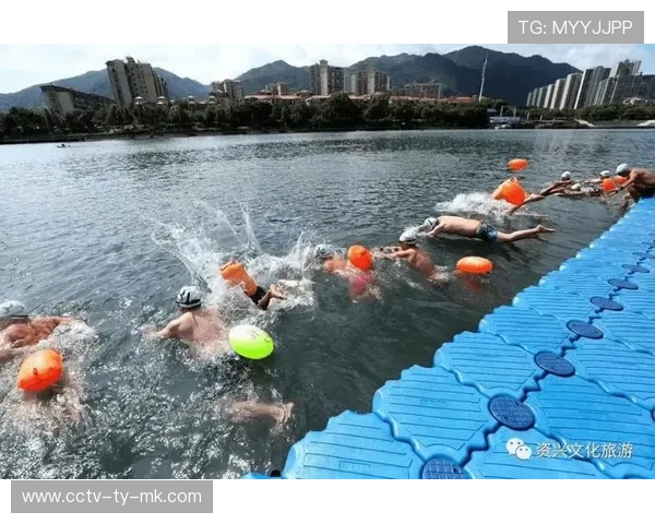 湖南冬泳公开赛成健康湖南建设载体，推动中老年人健身参与。